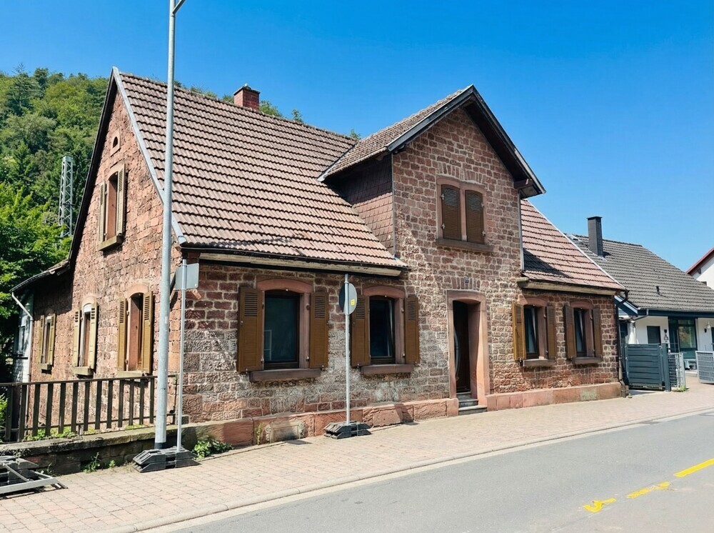 Ihr Traumhaus in Weidenthal: Einfamilienhaus mit Garten und Modernisierungspotenzial