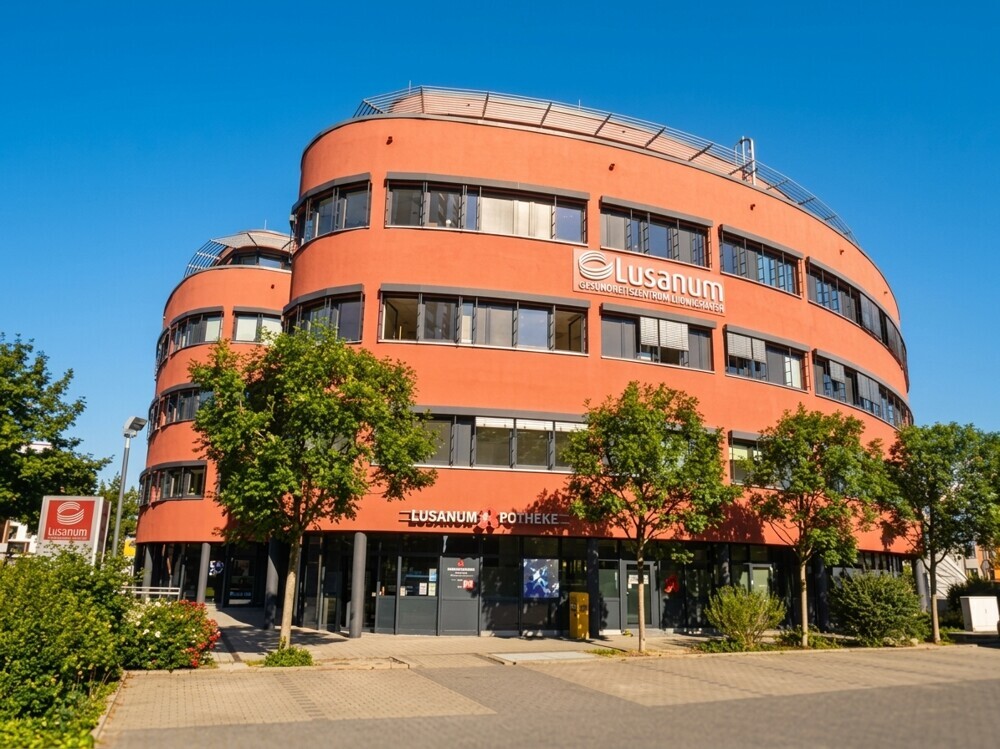 Provisionsfrei in erstklassiger Lage: 
Gastronomie/Handelsfläche mit separatem Zugang
