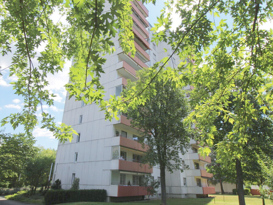 Gepflegte 3-Zimmer-Wohnung mit toller Aussicht. Sofort beziehbar